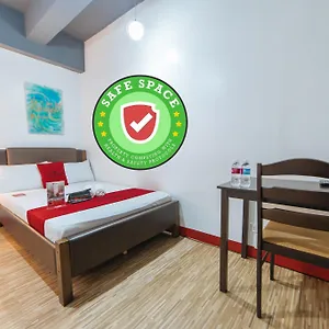 Hotel Reddoorz Near Quirino Station